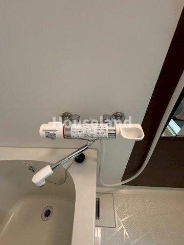 カムロビルの浴室