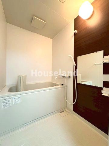 カムロビルの浴室