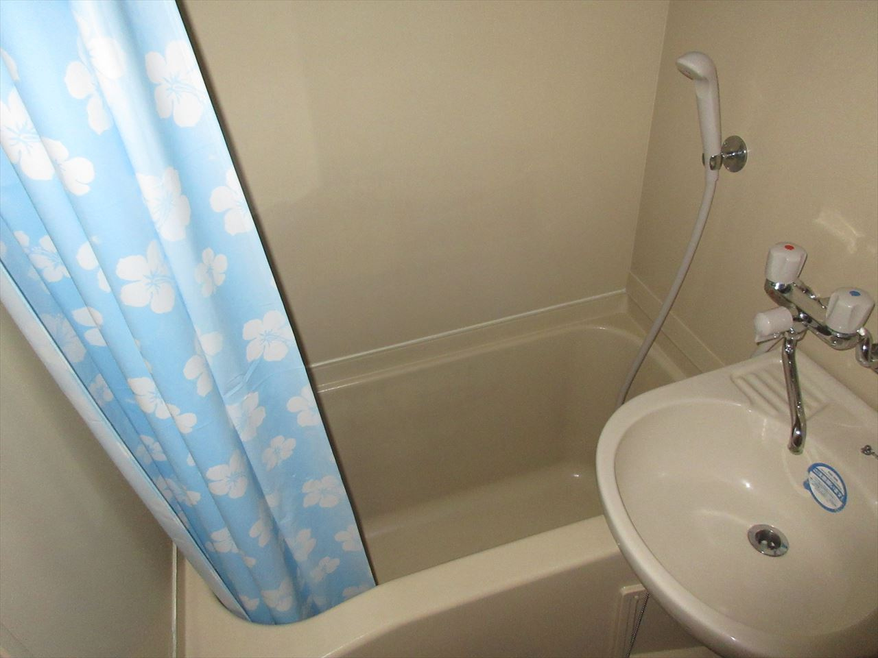 FOUR GREEN JOTOの浴室|FOUR GREEN JOTO