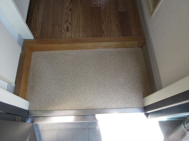 FOUR GREEN JOTOの玄関|FOUR GREEN JOTO