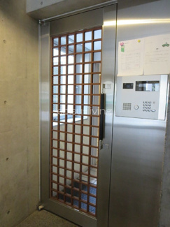 【エントランス】
