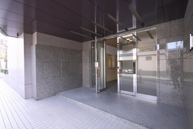 【エントランス】