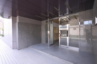 【エントランス】