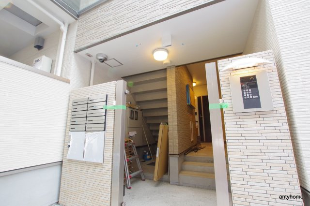 フジパレス吹田垂水町Ⅱ番館 仲介手数料無料のエントランス