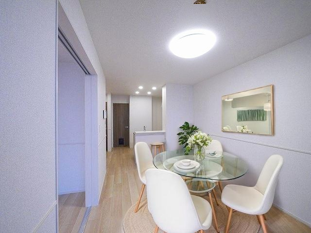 クレメント東九条Ｂの居間・リビング|CGで家具等を配置したもので家具等は含まれません