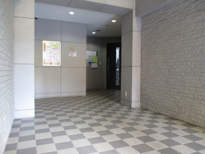 【エントランス】 | パークノヴァ壱番館 | キレイなエントランスロビーです