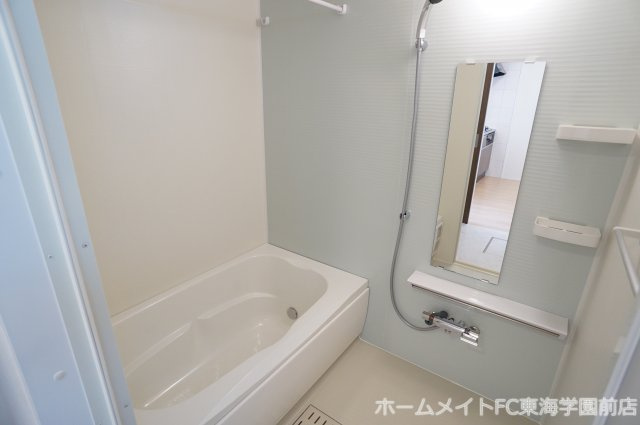 熊本市北区梶尾町のアパートの浴室