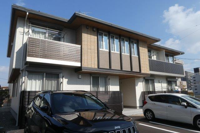倉敷市日ノ出町１丁目のアパートの外観