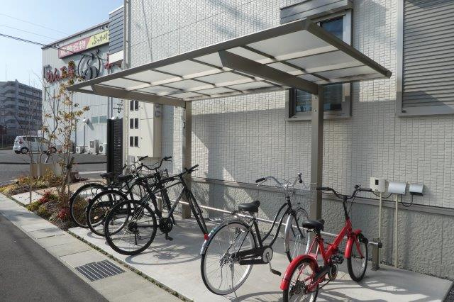 倉敷市日ノ出町１丁目のアパートのその他共用部分|自転車置き場
