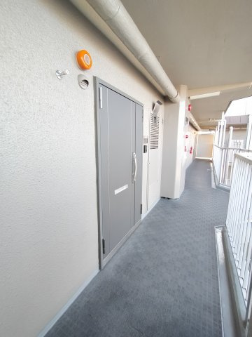 森ノ宮ハイツのその他共用部分|お部屋前の共用廊下です。