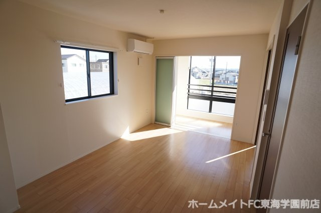 熊本市北区梶尾町のアパートの居間・リビング