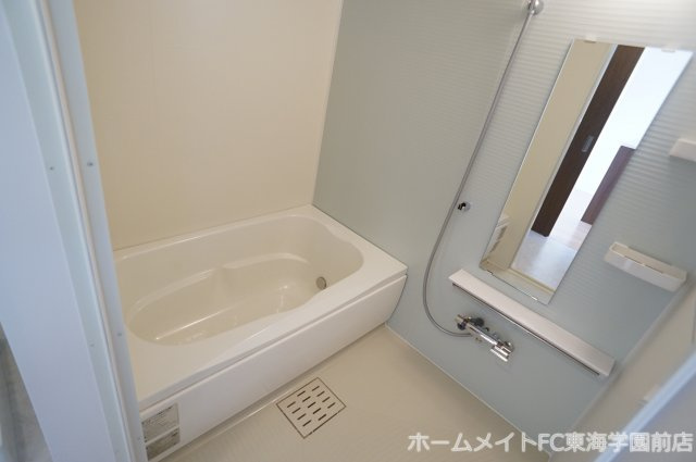 熊本市北区梶尾町のアパートの浴室