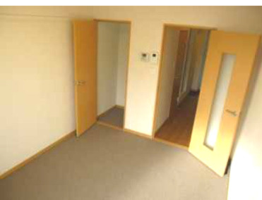 【内装】 | サンヴィレッジ２０ | １階はフローリング、２階以上はカーペットになります。