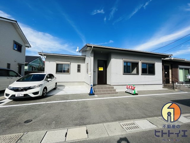 井延新築戸建ての駐車場