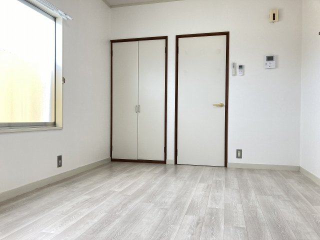 ハイツやまびこＡの洋室