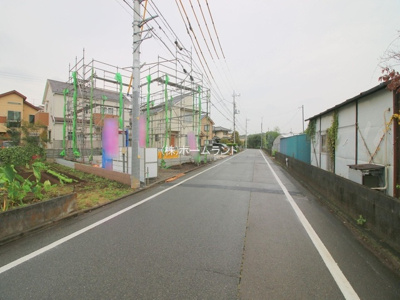 【前面道路含む現地写真】 | 立川市砂川町6丁目/新築戸建て　