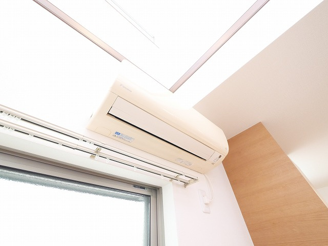富雄元町1丁目戸建の設備|エアコンです