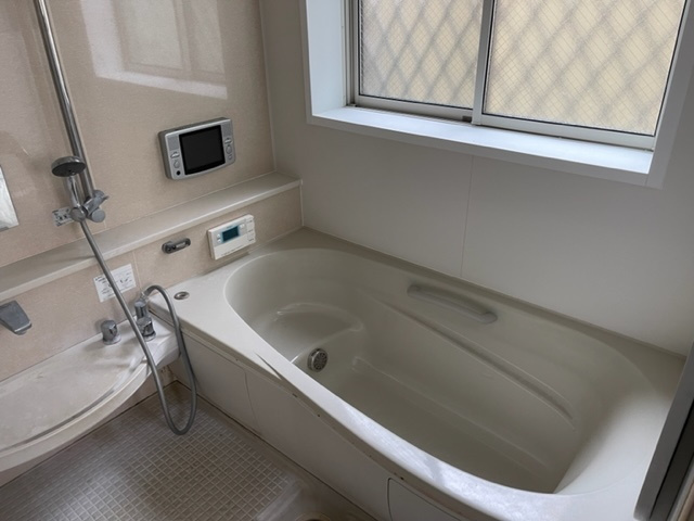 中古住宅　中川原４丁目の浴室