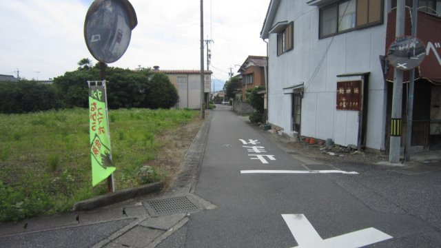 土地　大野町黒野の前面道路含む現地写真|北側道路　西方向
