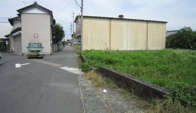 土地　大野町黒野の前面道路含む現地写真|北側道路　東方向