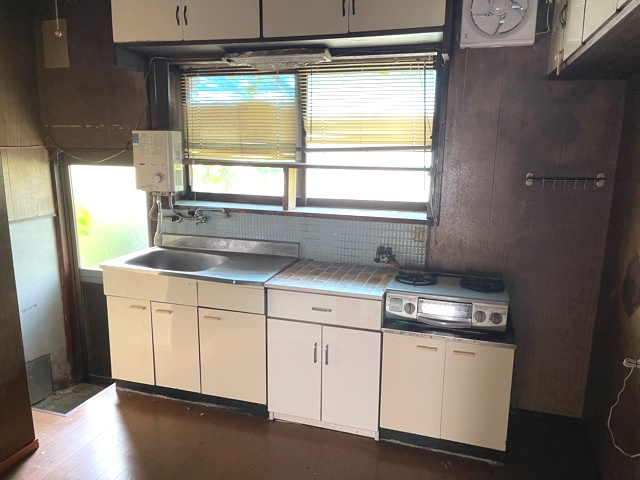 中古住宅　三田洞東１丁目のキッチン