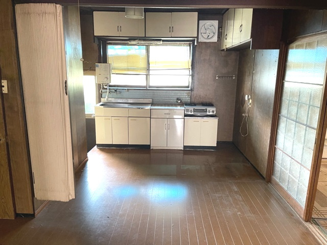 中古住宅　三田洞東１丁目のキッチン