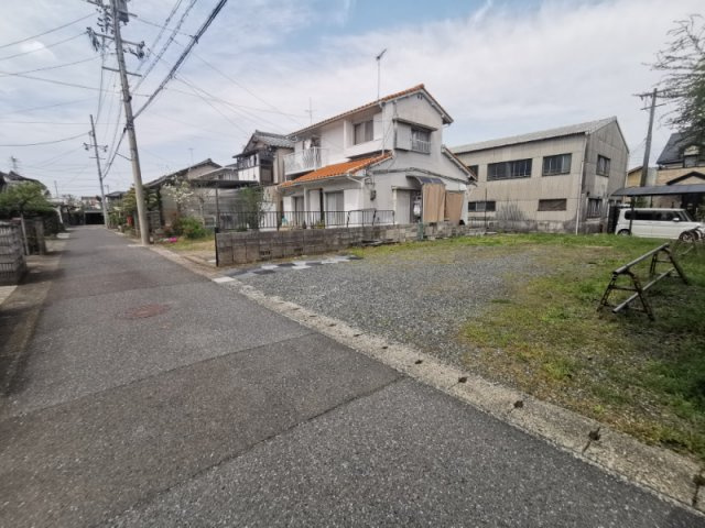 土地　折立の前面道路含む現地写真