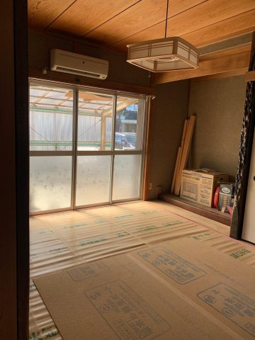 中古住宅 天池２丁目の居間・リビング|居間