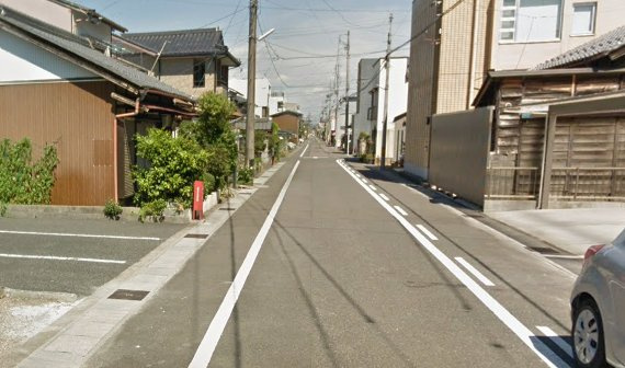 土地 松が丘３丁目の前面道路含む現地写真