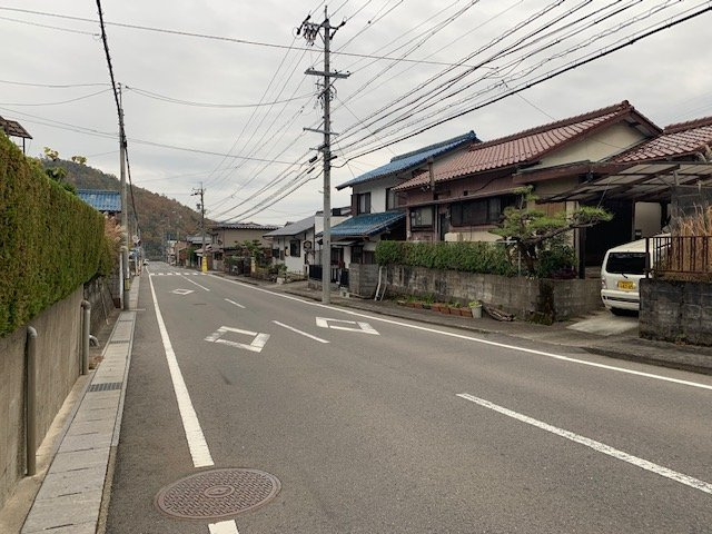 中古平屋住宅 加野１丁目の前面道路含む現地写真