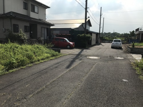 土地 千疋の前面道路含む現地写真|前面道路　西方向