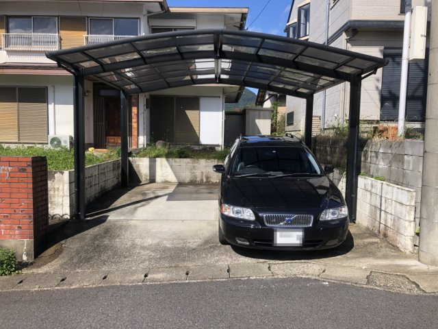 中古住宅 藍川の駐車場