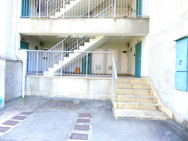 A1マンションのエントランス