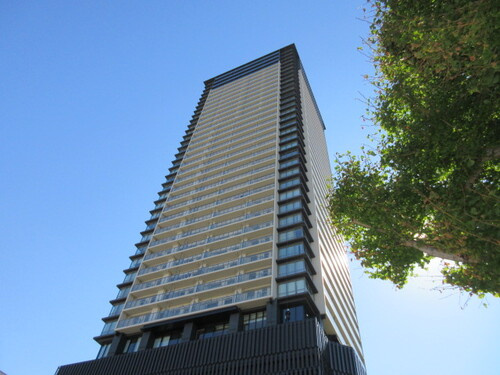 【外観】 | Ｂｒｉｌｌｉａ Ｔｏｗｅｒ西新　★プライスホームなら仲介手数料0円です★ | 建物外観：マンション外観     （2022年10月撮影）