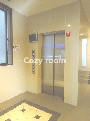 【その他共用部分】 | エスリード北大阪レジテンス | エレベーターは、２基あるので混み合う朝も安心(^-^)