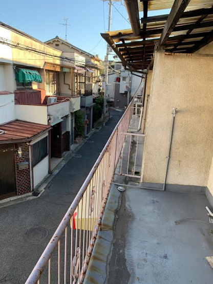 【バルコニー】 | 八尾市緑ヶ丘4丁目　店舗付中古テラス