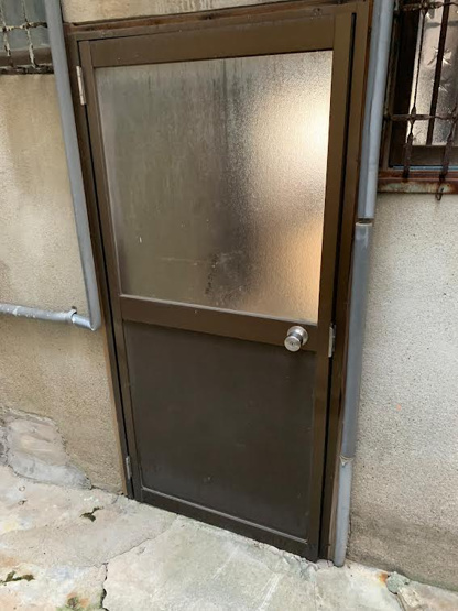 【その他】 | 八尾市緑ヶ丘4丁目　店舗付中古テラス | 勝手口