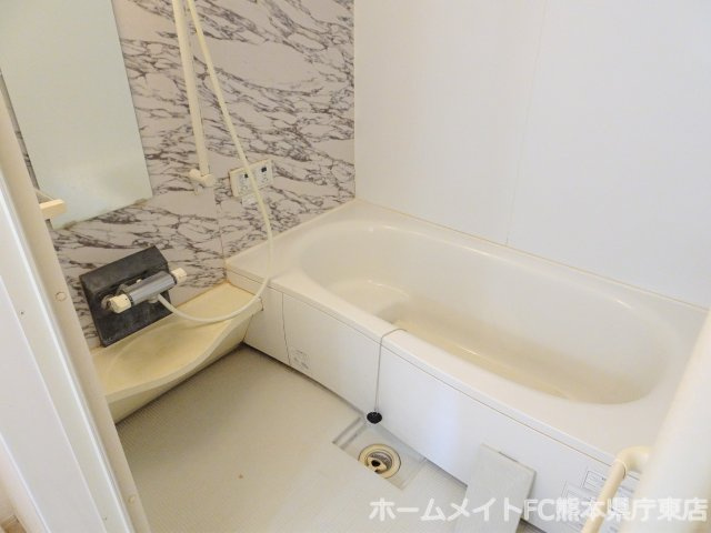 レイクサイドヒルⅡの浴室