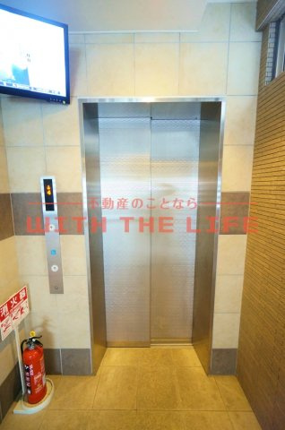 グランドウェルストーン【10，000円キャッシュバック対象物件】のロビー|落ち着いたロビーです