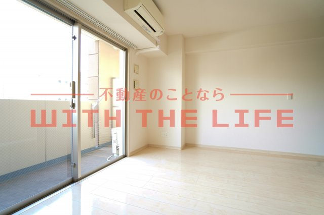 グランドウェルストーン【10，000円キャッシュバック対象物件】の洋室|使い勝手のいい洋室です