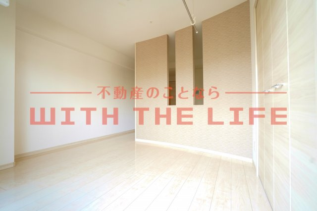 グランドウェルストーン【10，000円キャッシュバック対象物件】の洋室|個人の部屋や寝室として使える洋室です