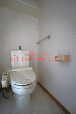 ロッヂングス東屋敷【キャッシュバック対象物件】のトイレ|シンプルで使いやすいトイレです