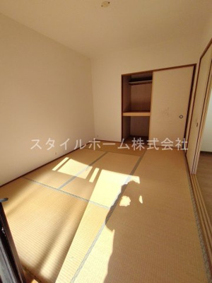 【居間・リビング】 | ロイヤルハイツ壱番館
