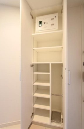 アイルイムーブル府中の玄関