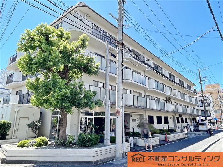 東灘スカイハイツの外観