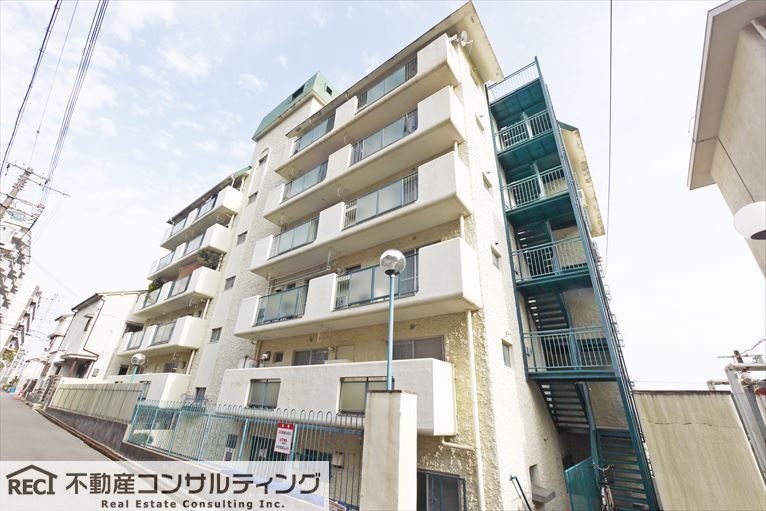 春日野グリーンハイツの外観