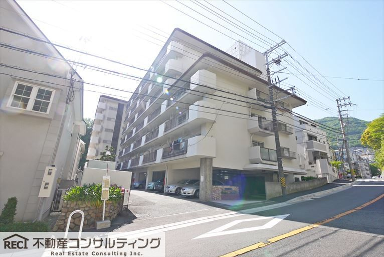 第二ハイツ六甲の外観