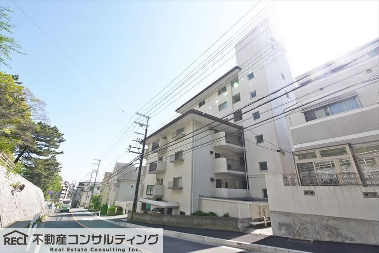 第二ハイツ六甲の外観