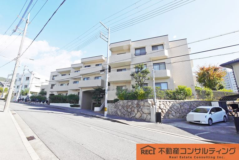 グランドメゾン御影の外観