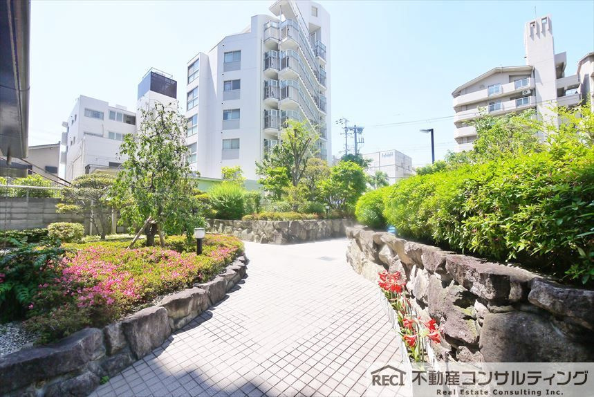 ハイネス東灘の周辺